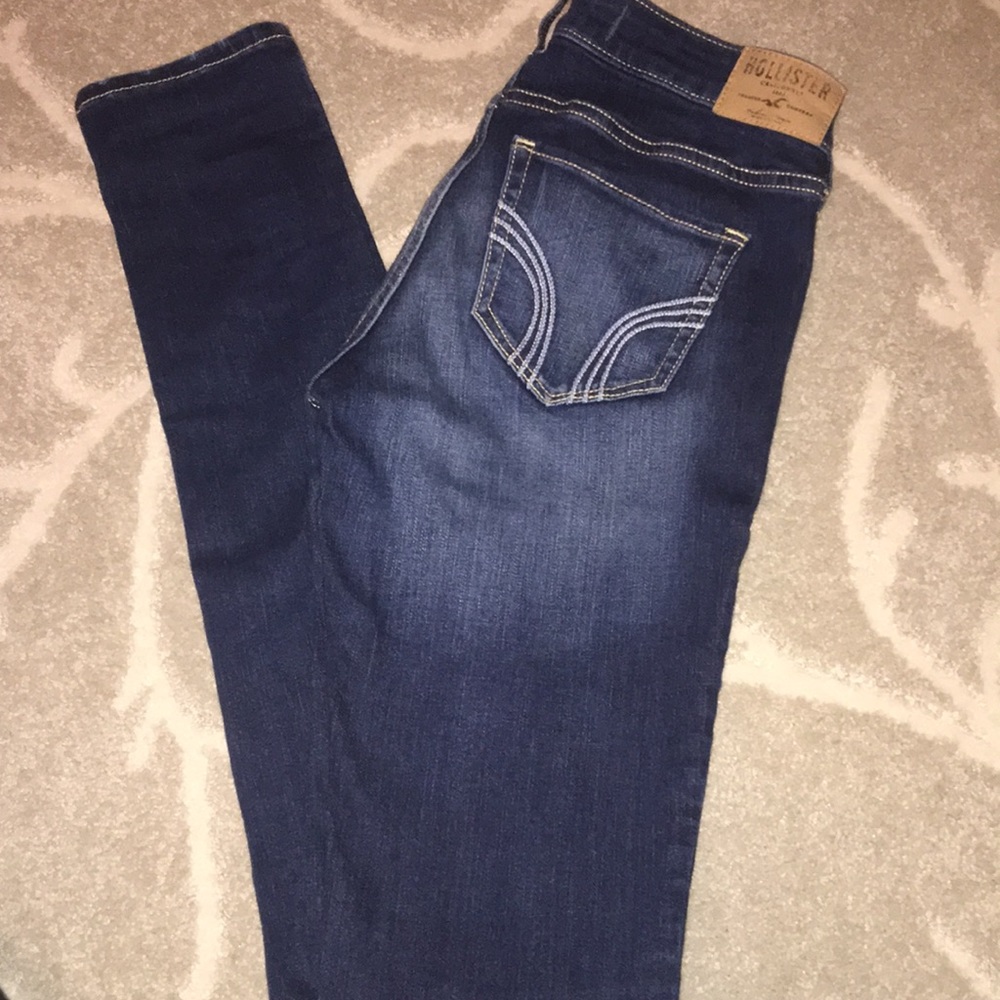 Hollister skinny jeans
